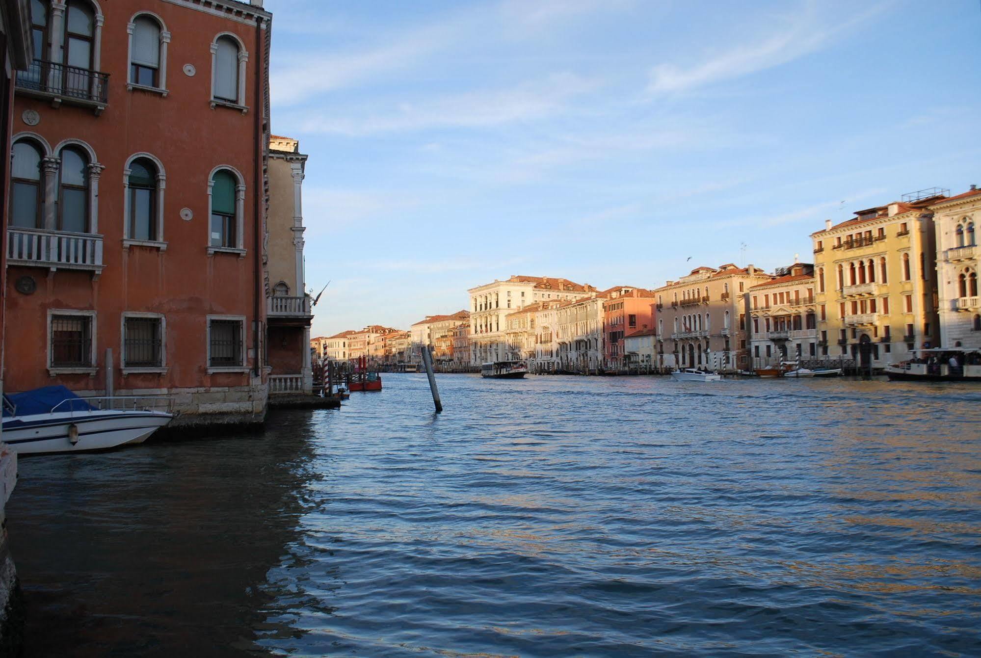 Hotel Palazzo Barbarigo Sul Canal Grande Венеция Екстериор снимка