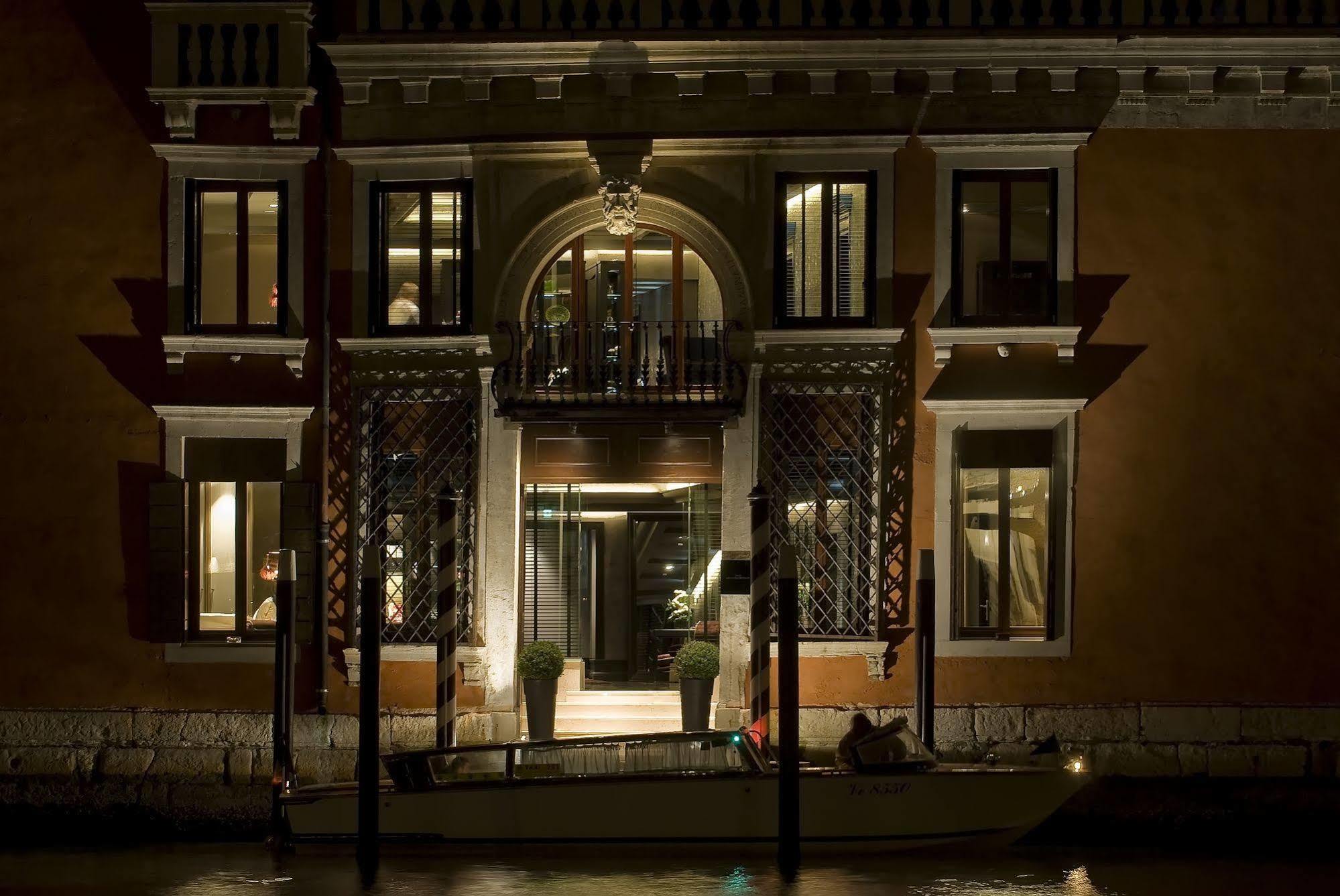 Hotel Palazzo Barbarigo Sul Canal Grande Венеция Екстериор снимка
