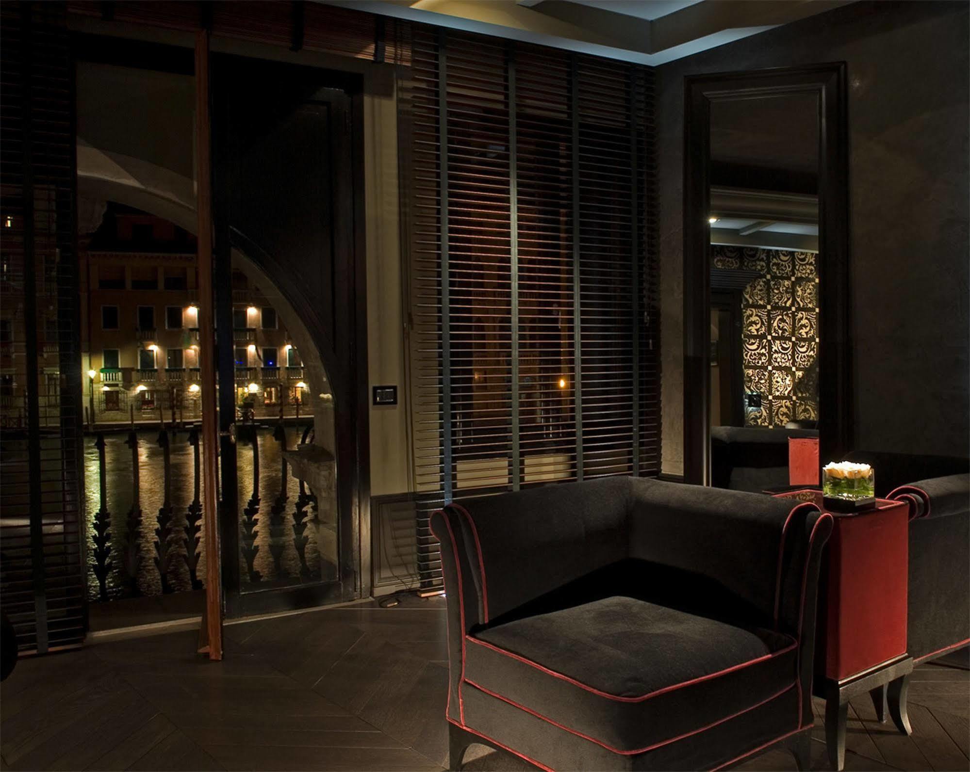 Hotel Palazzo Barbarigo Sul Canal Grande Венеция Екстериор снимка